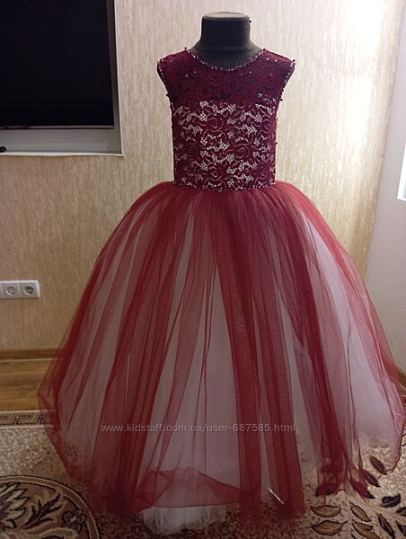 Плаття святкове .