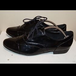 Брендові супер легкі туфлі Clarks оригінал з Англії р.5D,38 , устілка 25см.