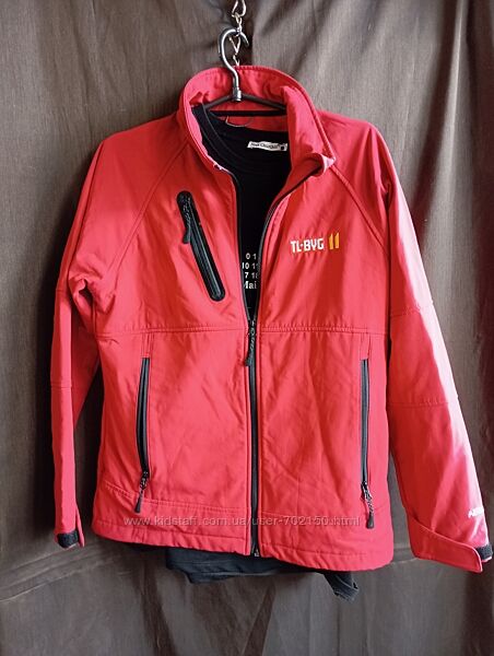 Куртка ветровка спортивна