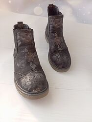 Замшеві черевики Челсі