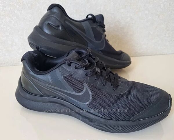Чорні кросівки Nike унісекс US 5.5, 24 см