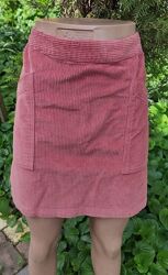 44eur. Redherring вельветовая юбка. длина - 45 см. , пот - 47 см. , поб - 57 