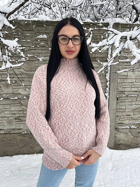 Жіночий рожевий подовжений светр на зиму