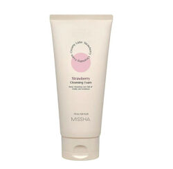 Очищающая пенка Missha Creamy Latte Strawberry Cleansing Foam