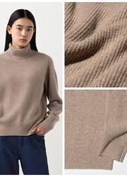 Светр uniqlo вовна р С