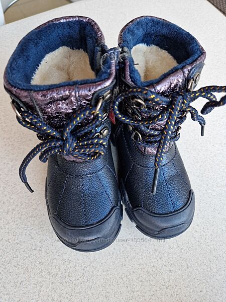 Зимові черевики чоботи ботинки захист носка від збивання напіввовна