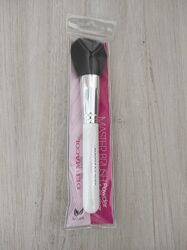 Пензлик для пудри і румян з натурального ворсу Dermacol