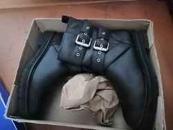 Жіночі шкіряні сапожки