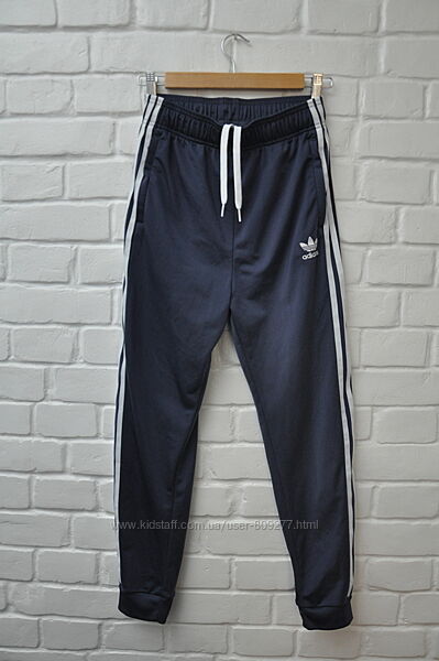 ADIDAS. Оригинал. Спортивные штаны. Размер 164 см, 13 - 14 лет. Распродажа.