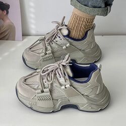 Сірі стильні кросівки 