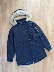 Удлиненная куртка курточка парка б/у внутри на меху H&M 10-11 лет 146 см