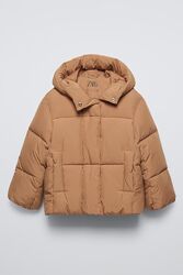 Стьобана куртка з капюшоном від zara