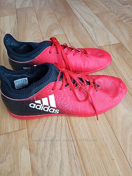 Кросівки, футзалки, сороканожки Adidas 37 р.