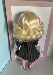 #5: Paola Reina 04687