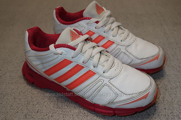 Кроссовки adidas оригинал - 35,5 размер