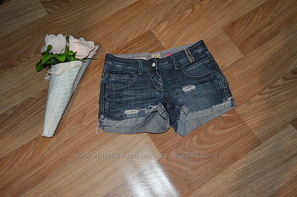 Базові жіночі джинсові шортики  низька ціна. 