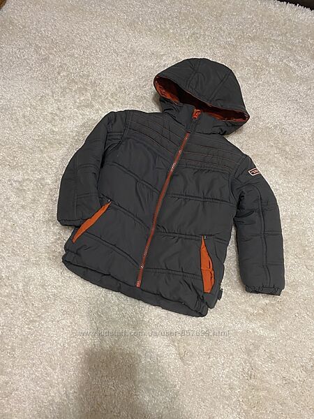 Продаю тепленьку куртку єврозима на хлопчика. Ідеальний стан. Розмір на 3-4 