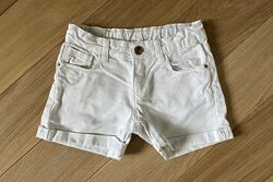 Нарядные белые шорты Zara на 5-7лет, 118 по бирке