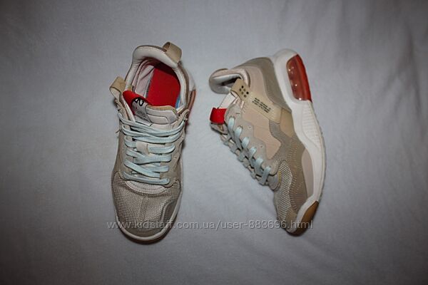 Кроссовки фирмы nike air jordan ma2 cw5992-200 оригинальные 39 размера