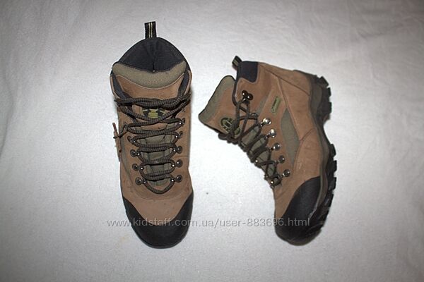 Ботинки кожаные фирмы Coleman по 40 размеру по стельке 25 см. наш 39