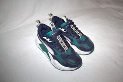 Кроссовки фирмы puma 36 размеры по стельке 22,5 см.