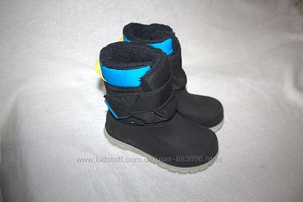 Зимові чоботи фірми quechua 33 розміру по устілці 21 см.