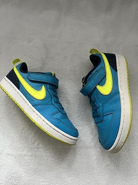 Кросівки фірми nike 32 розміру по устілці 21 см