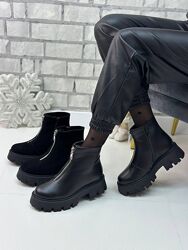 Зимові жіночі черевики на товстій підошві