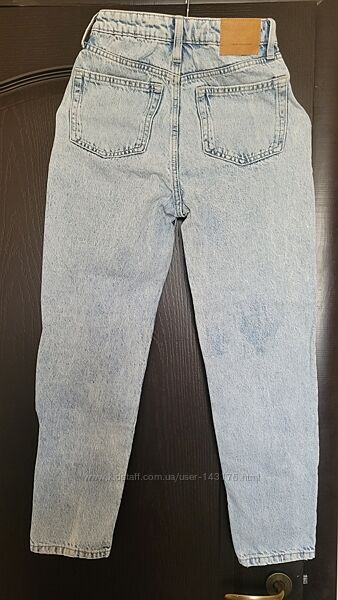 Джинси жіночі, р. 34 Bershka