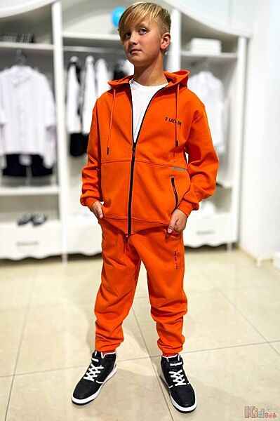 Спортивний костюм помаранчевого кольору для хлопчика Black One Kids