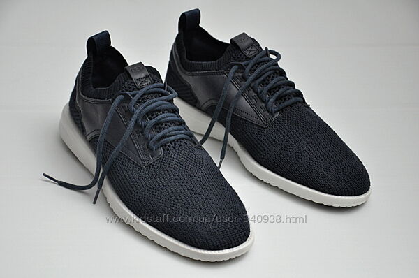 UGG. Оригинал. Легкие летние кроссовки. р. 44 - 29 см. Сетка / кожа