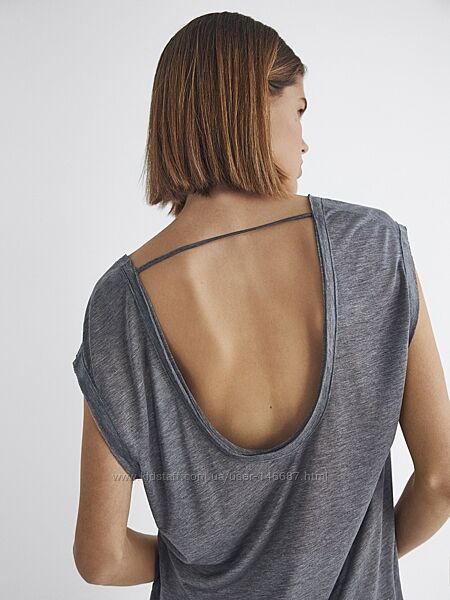 Сіра футболка з вірізом на спині Massimo Dutti