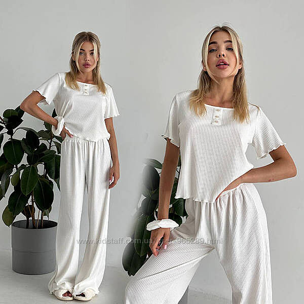 Жіночий трикотажний домашній костюм в рубчик різні кольори 42-52 розміри