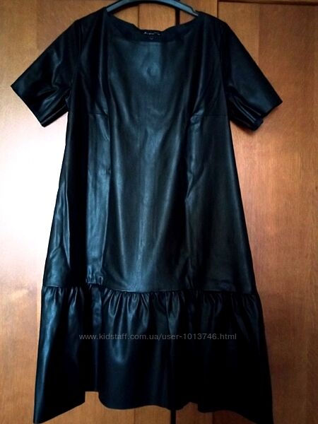 Красивое черное платье divine с эко-кожи.