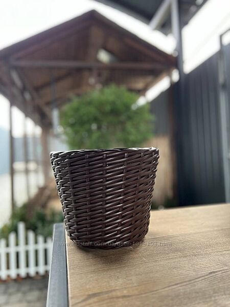 Коричневое кашпо (5л)