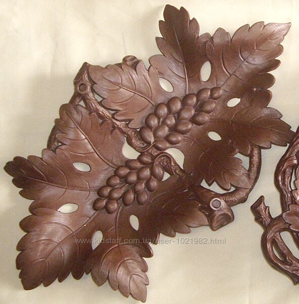 Советский пластмассовый поднос с виноградом