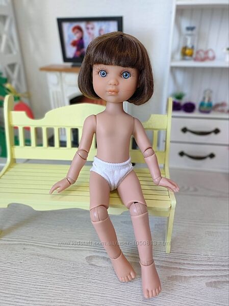Шарнірна лялька брюнетка Eva Berjuan, каре, без одягу, 35 см