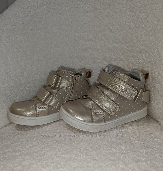 Демісезонні черевики для дівчинки