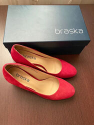 Нові жіночі замшеві туфлі Braska, розмір 36