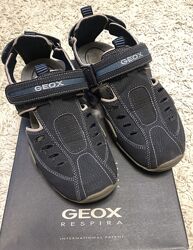 Босоніжки Geox 36 для хлопчика