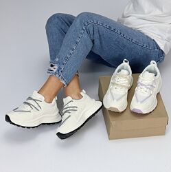 Трендові кросівки мікс на потовщеній підошві модна шнурівка 20800,20801