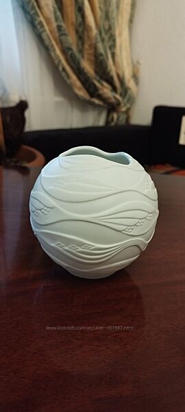 Красивая, коллекционная круглая ваза Kaiser. Германия.