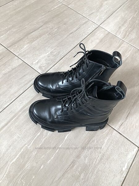 Шкіряні ботинки Розмір 36