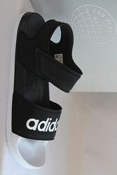 Босоніжки adidas Adilette Sandals, US--11--EUR--42-43--устілка-27,7 см