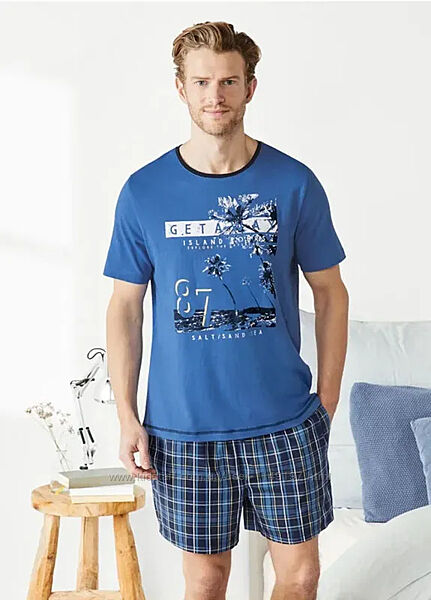 Чоловіча піжама/домашній костюм livergy футболка  шорти.