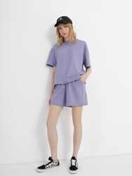 Костюм с шортами в стиле bershka прогулочный жіночий літній костюм з шортам