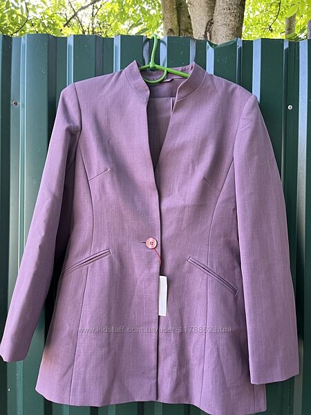 Костюм жіночий на М