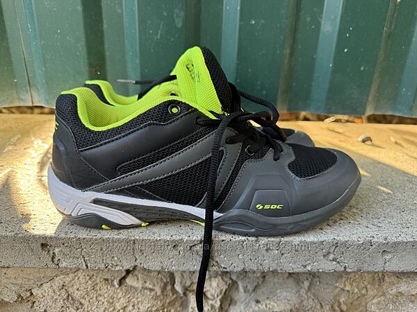 Кросівки на хлопчика