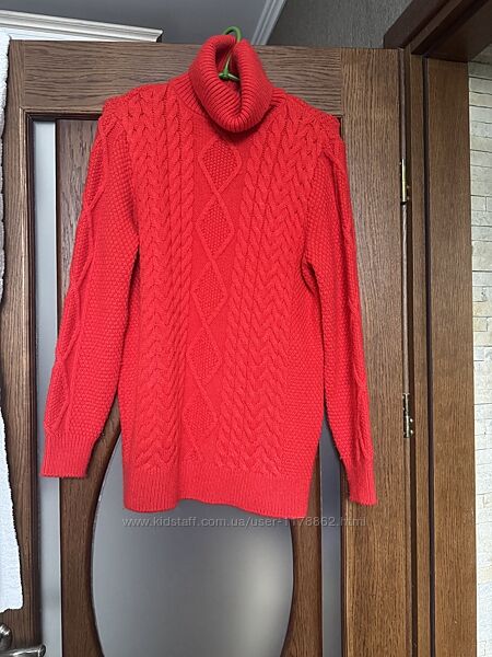 Теплий жіночий гольф