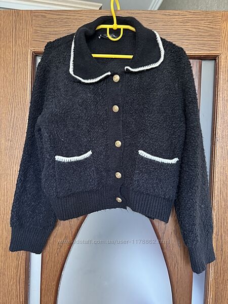 жіночий світер